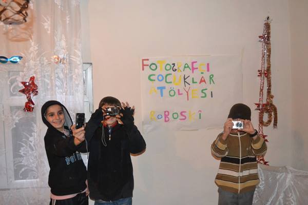 "Gençlerin ve çocukların fotoğrafları ile Roboskî Projesi" yardımlarınızı bekliyor!