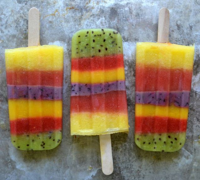 Yaz mevsimine özel basit ve eğlenceli bir tarif: "Çizgili dondurma"